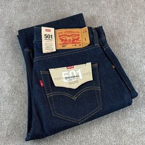Levi's 501 Original Men's Shrink to Fit Straight Leg Cotton 30x34 Jeans NWT